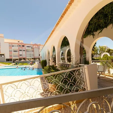 Villas2Go2 Navy Apartment דירה *
